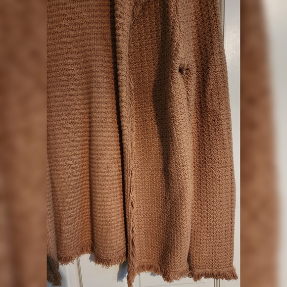 Two Bees Cashmere Fringe Trim Cardigan in Tan L - Picture 4 of 7